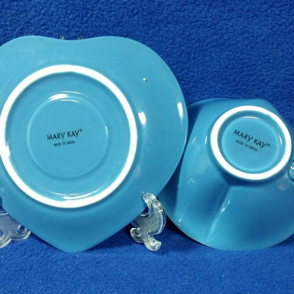 Vintage Mary Kay Blue Heart Shaped Tea Cup and Saucer 1980's Consultant Gift - Picture 10 of 10